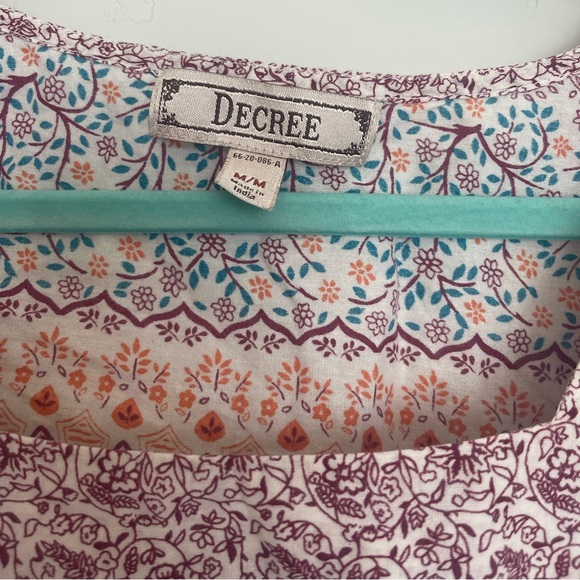 Decree Blouse - Picture 3 of 3